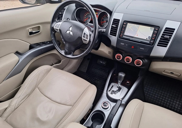 Mitsubishi Outlander cena 30900 przebieg: 184000, rok produkcji 2007 z Kutno małe 781